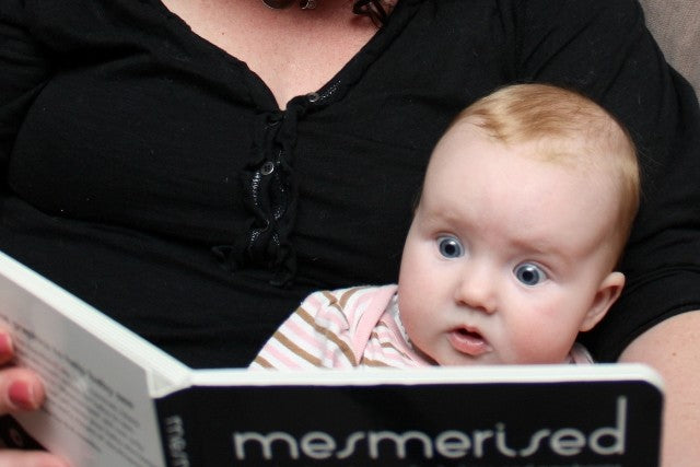 Mesmerised Captivating pictures for babies and newborns